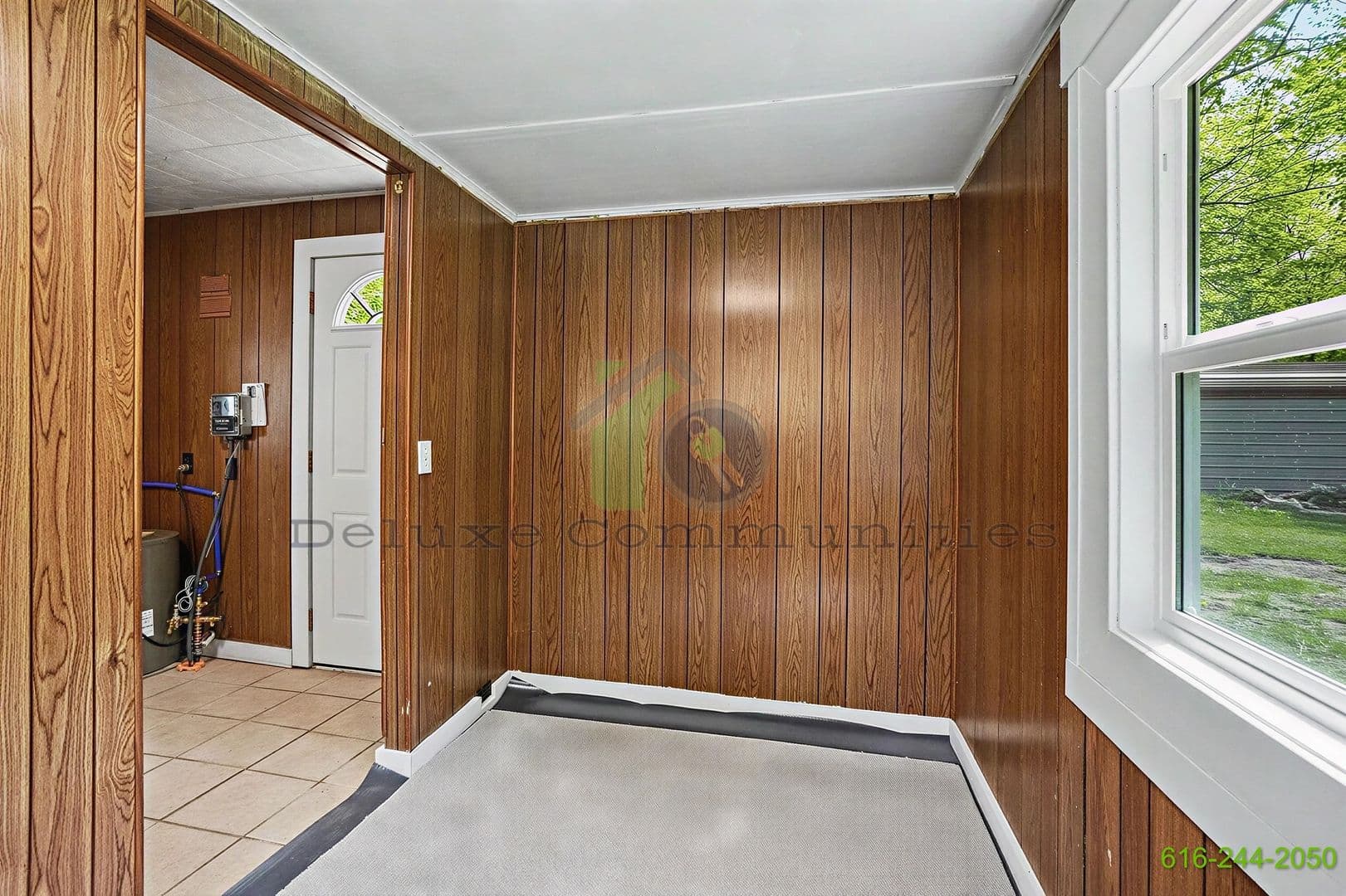 Allegan House: 4206 S Shore Dr