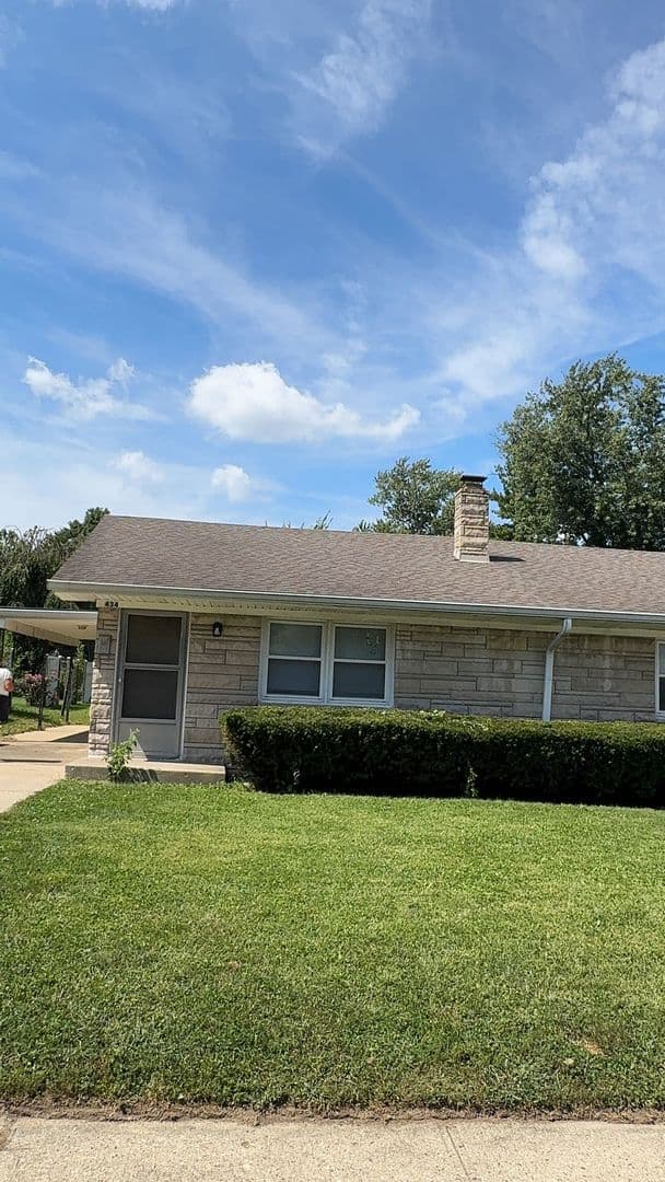 BEECH GROVE Apartment: 434-38 N 19TH AVE