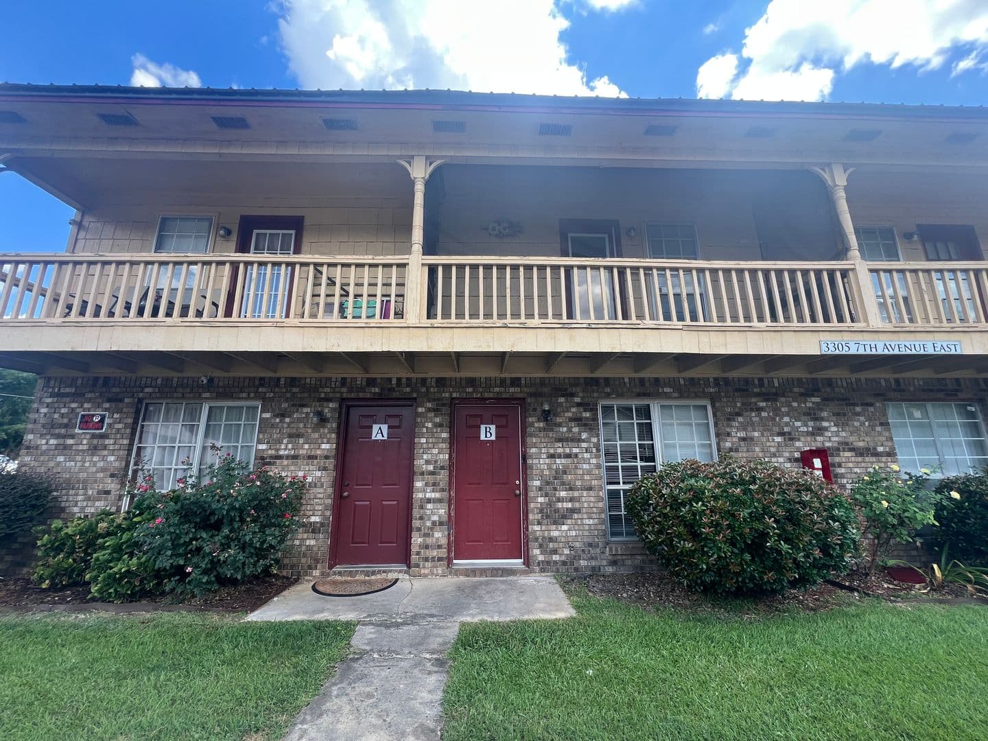 Tuscaloosa Apartment: 3305 7th Avenue E