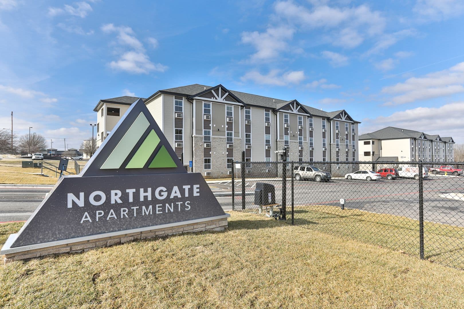 Springfield Apartment: 1435 W Talmage St