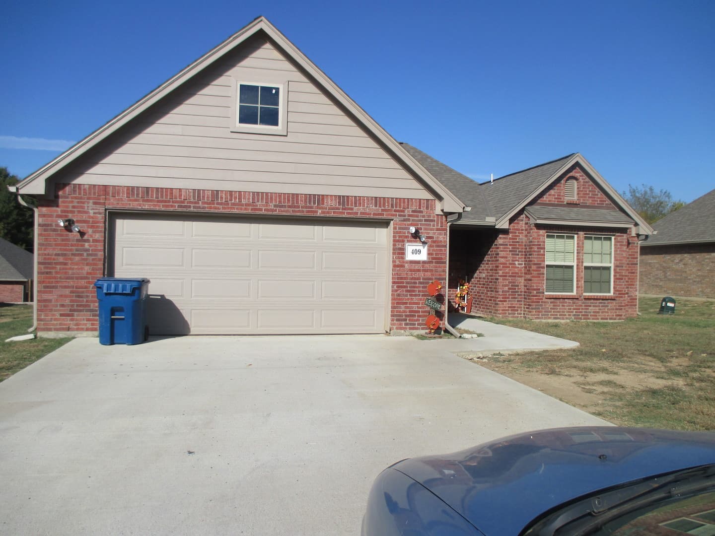McAlester Apartment: Buchanan