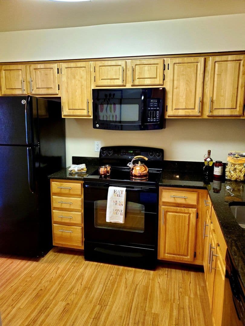 Silver Spring Apartment: 14207 Grand Pre Road