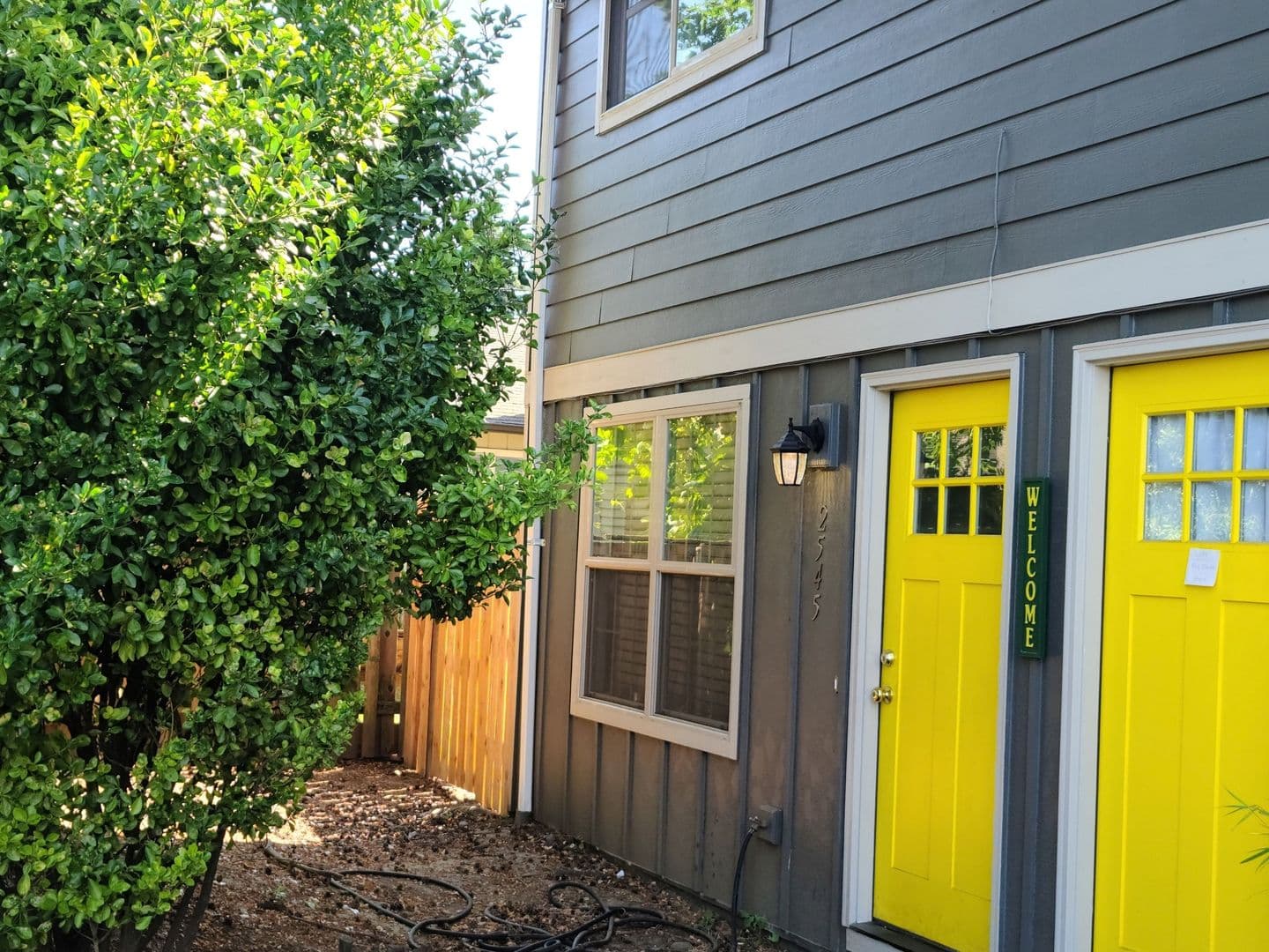 Portland Apartment: 2541-2545 SE 170th Ave.