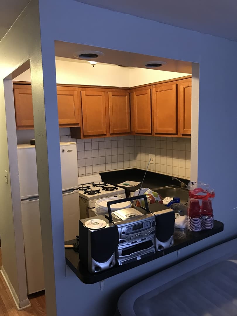 Chicago Apartment: 5750 N. Kenmore