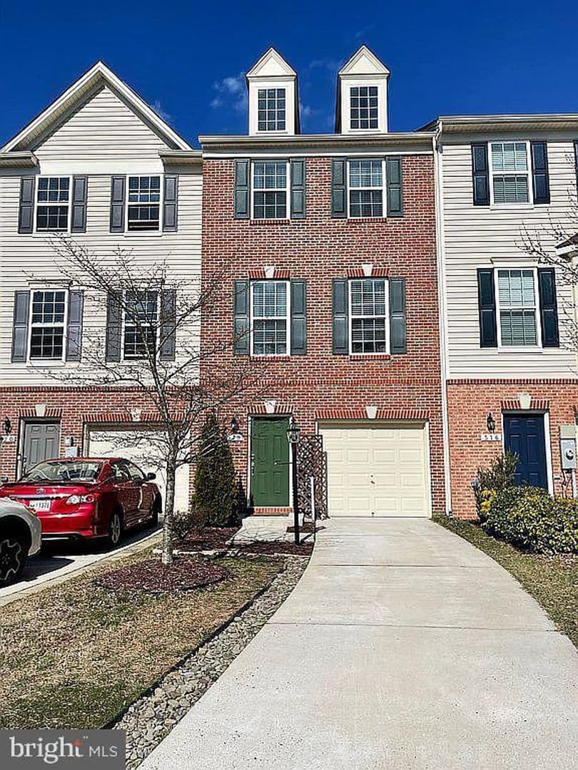 Glen Burnie Townhome: 518 Kinglets Roost Lane