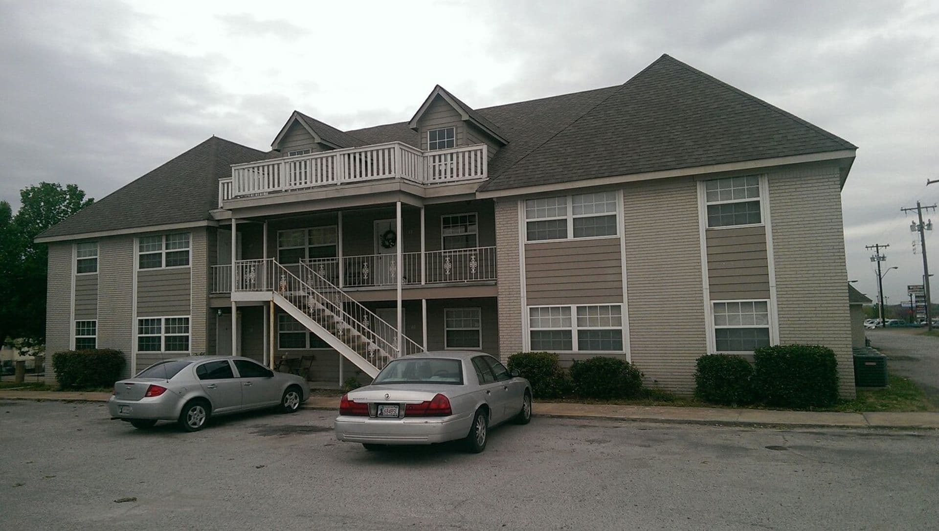 Sapulpa Apartment: 917 S Mission St