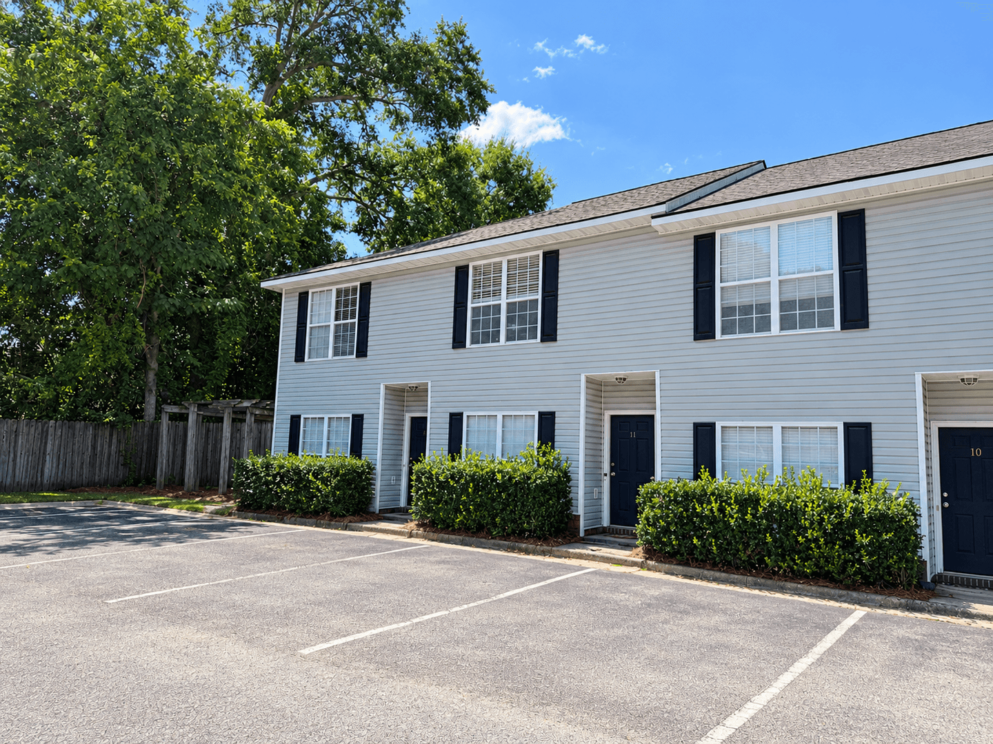 Auburn Condo: 552 Harper Ave. #11