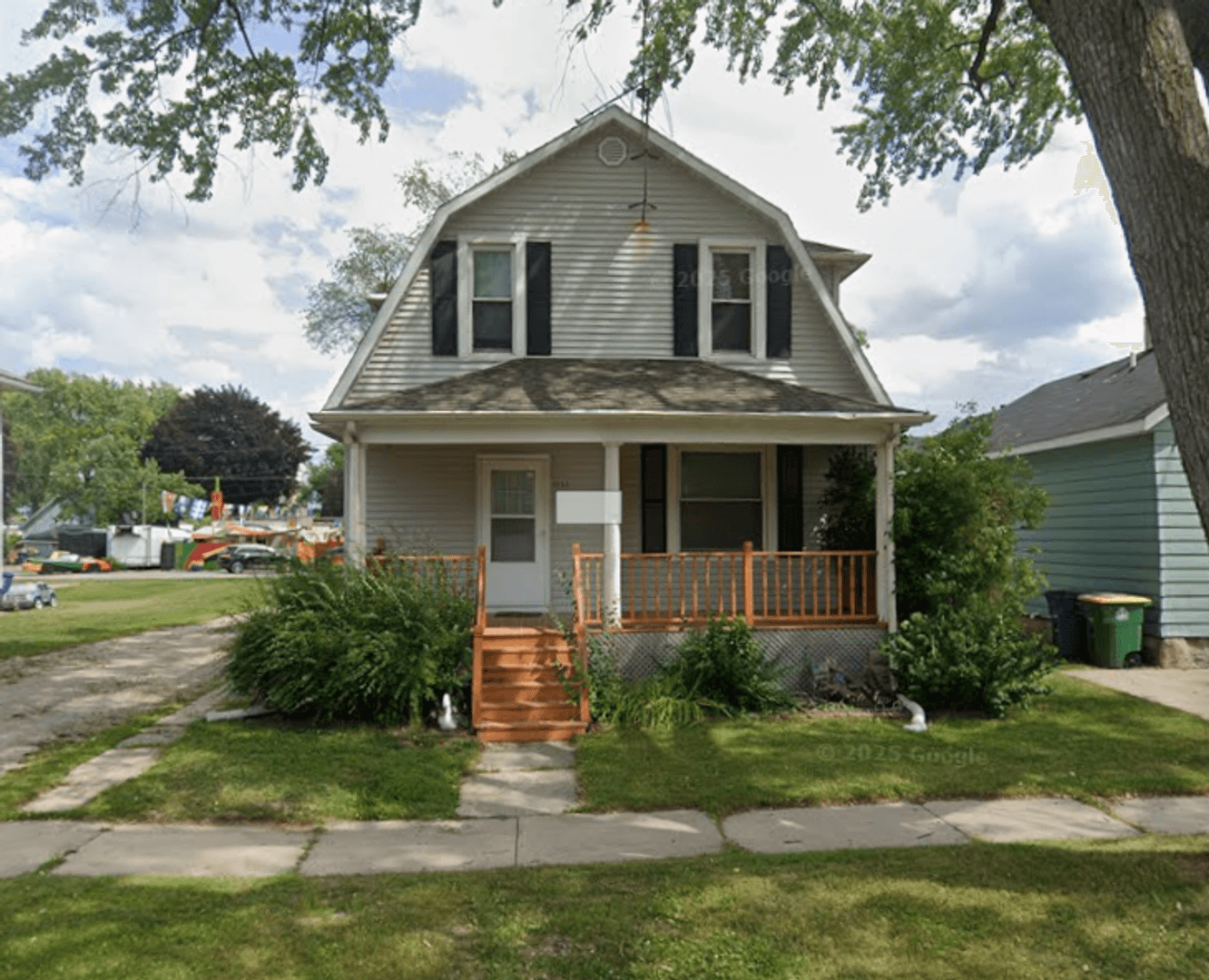 Green Bay House: 1335 S Chestnut Avenue