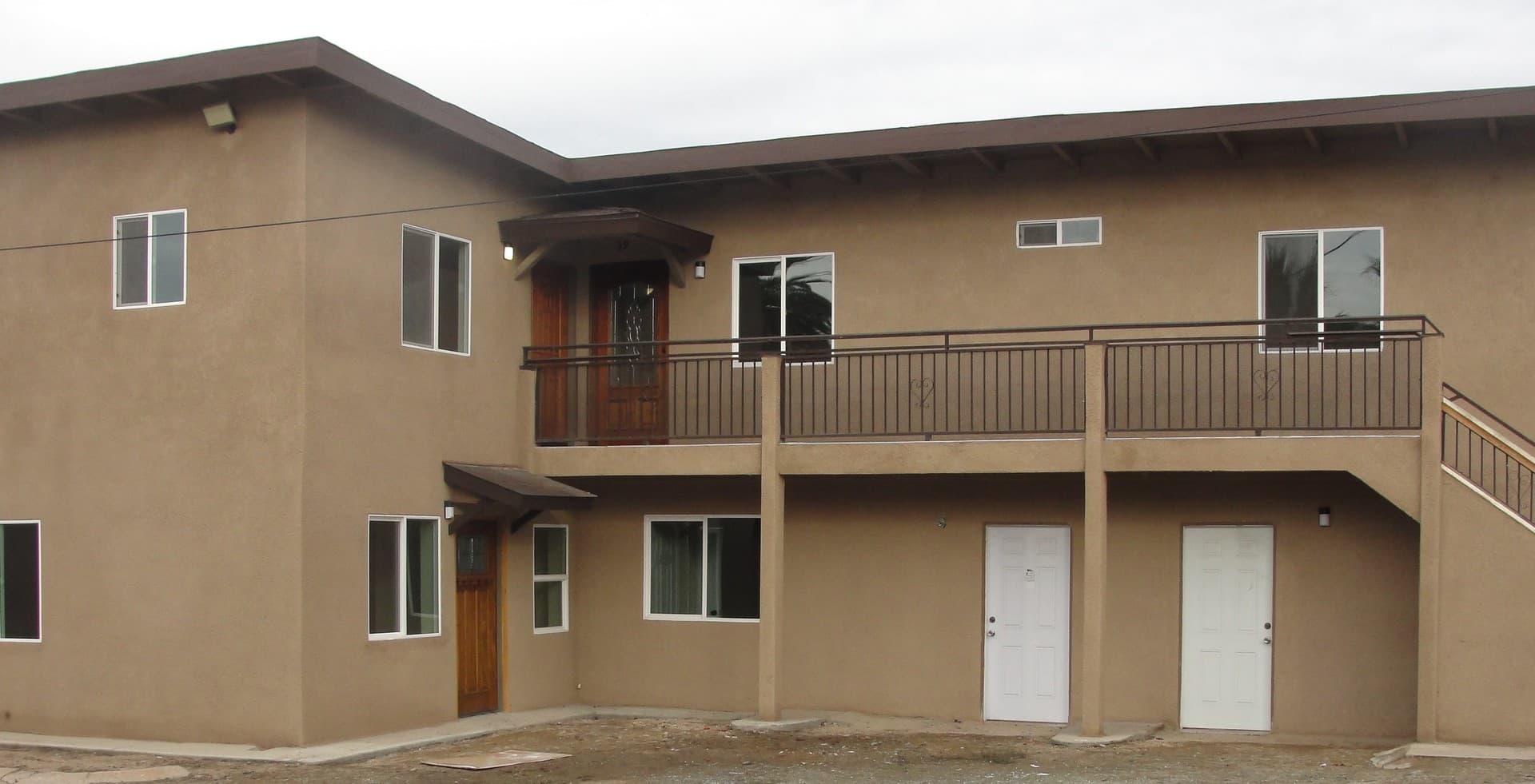 Porterville Apartment: 33-43 W. School