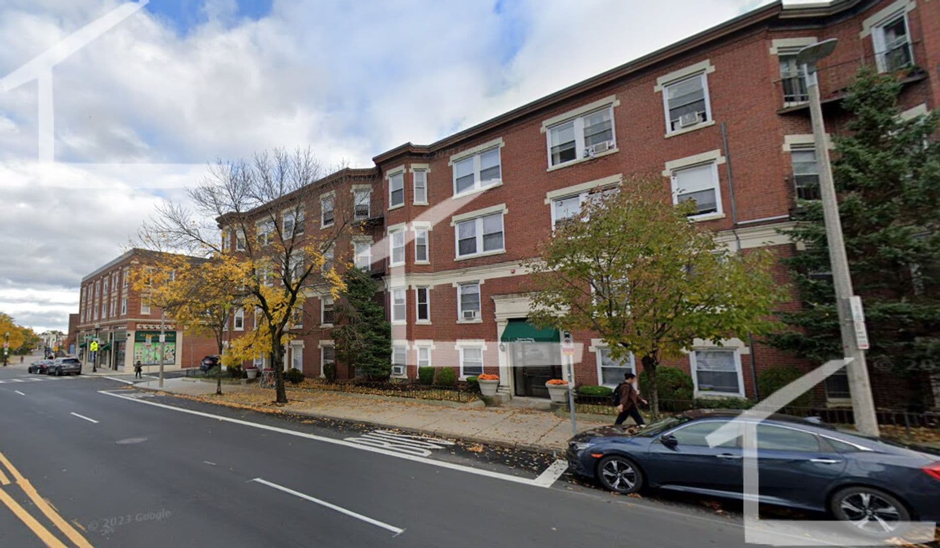 Boston House: 520 Cambridge St