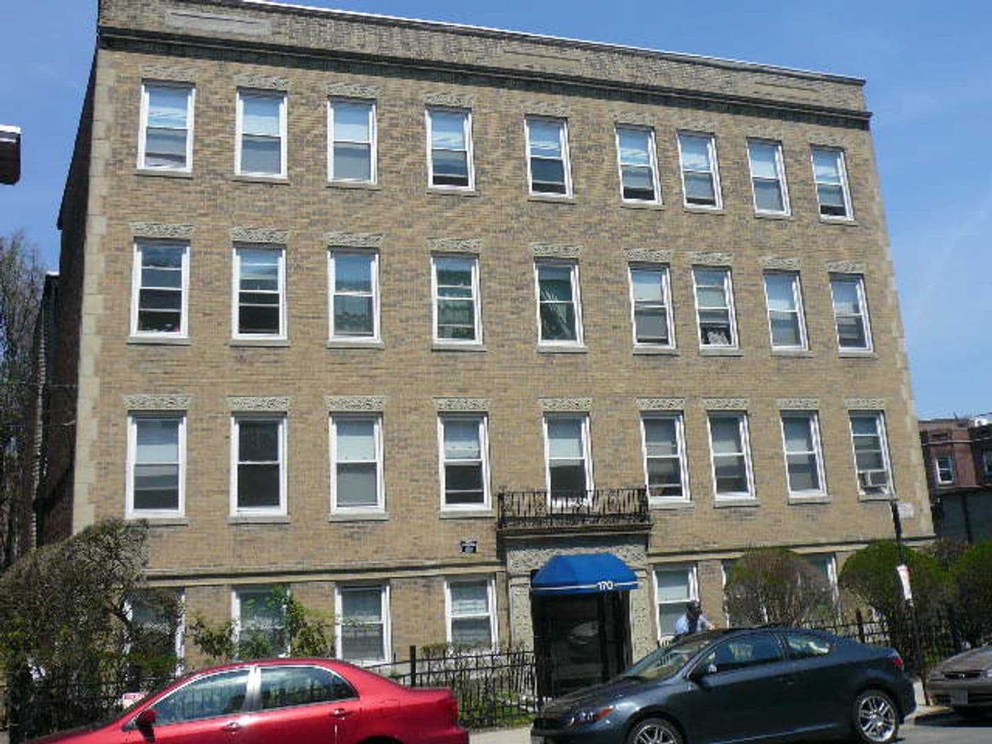 Boston House: 168 kelton st 2