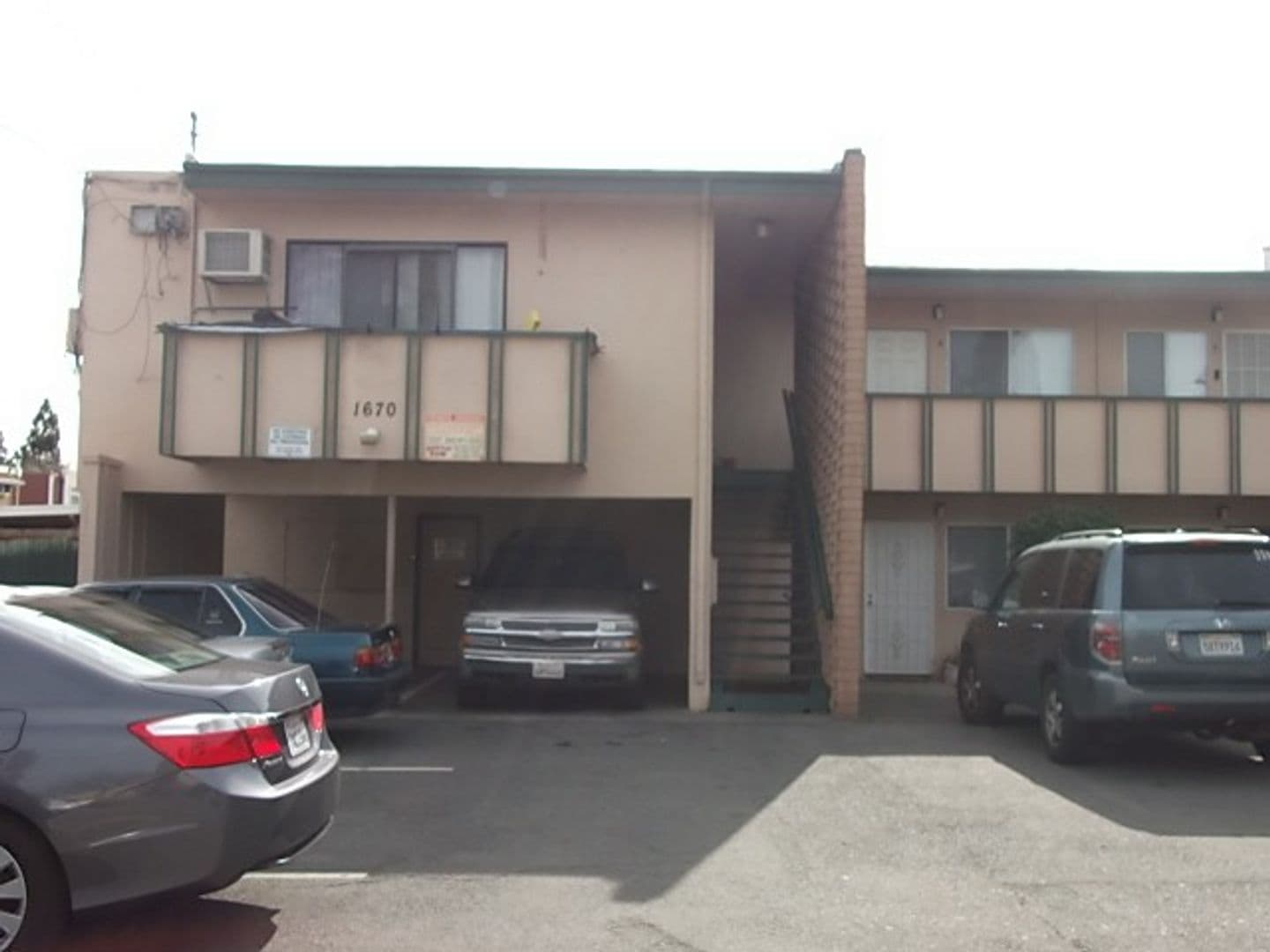 Concord Apartment: 1670 Haller Court