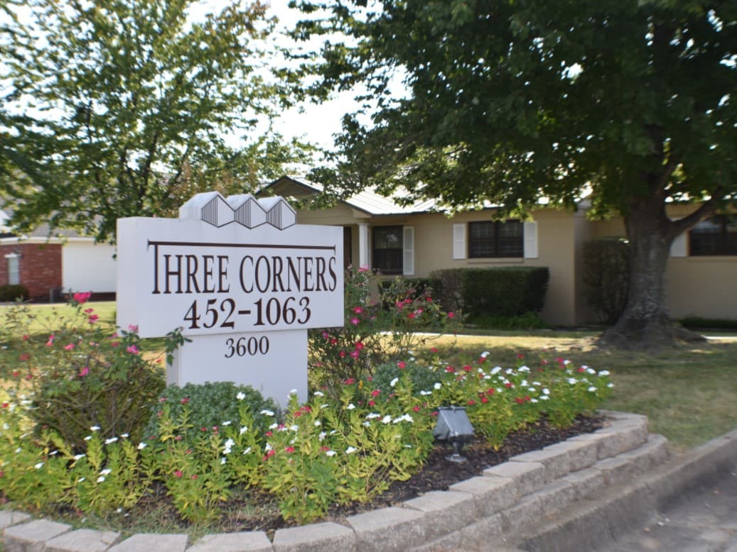 Fort Smith Apartment: 3600 South 74th Street
