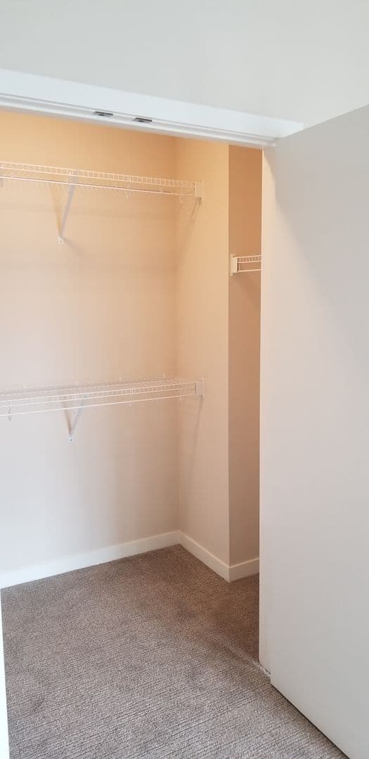 Sheboygan Apartment: 2724 Kohler Memorial Dr