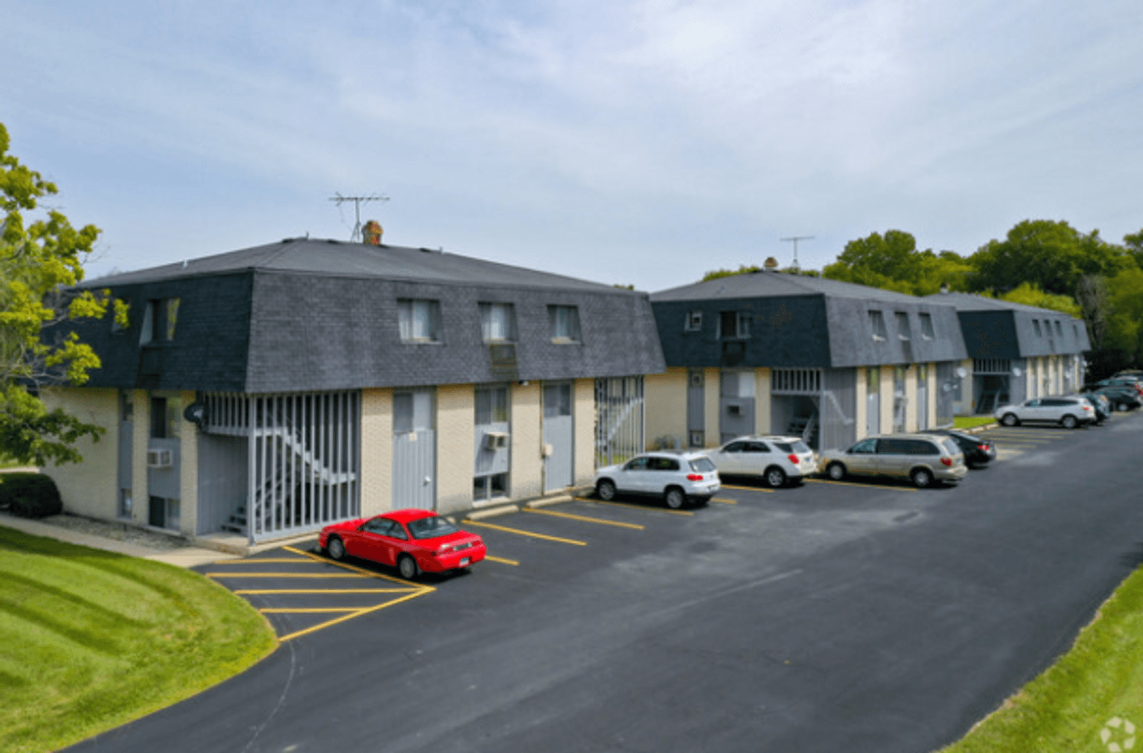 Gurnee Apartment: 4344 McClure Ave