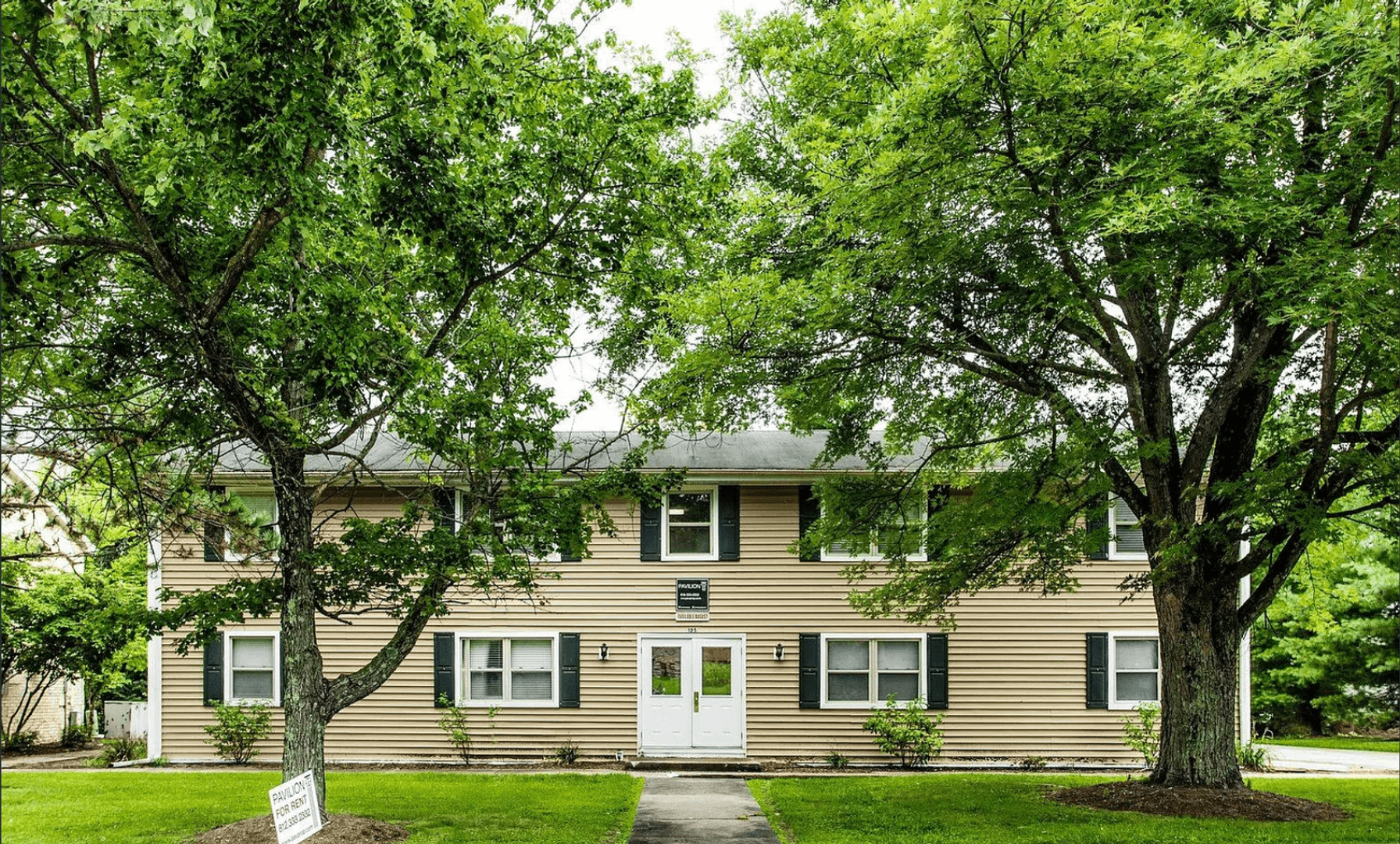 Bloomington Apartment: 119-125 S Park Ridge Rd