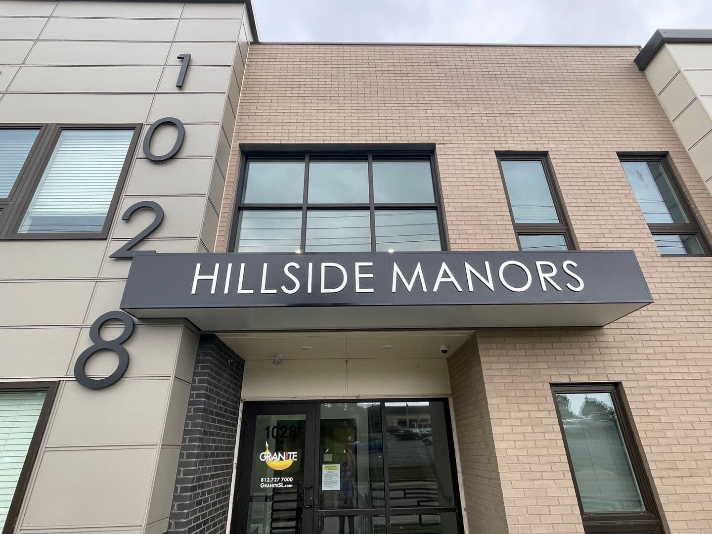 Bloomington Apartment: 1028 E Hillside Dr.