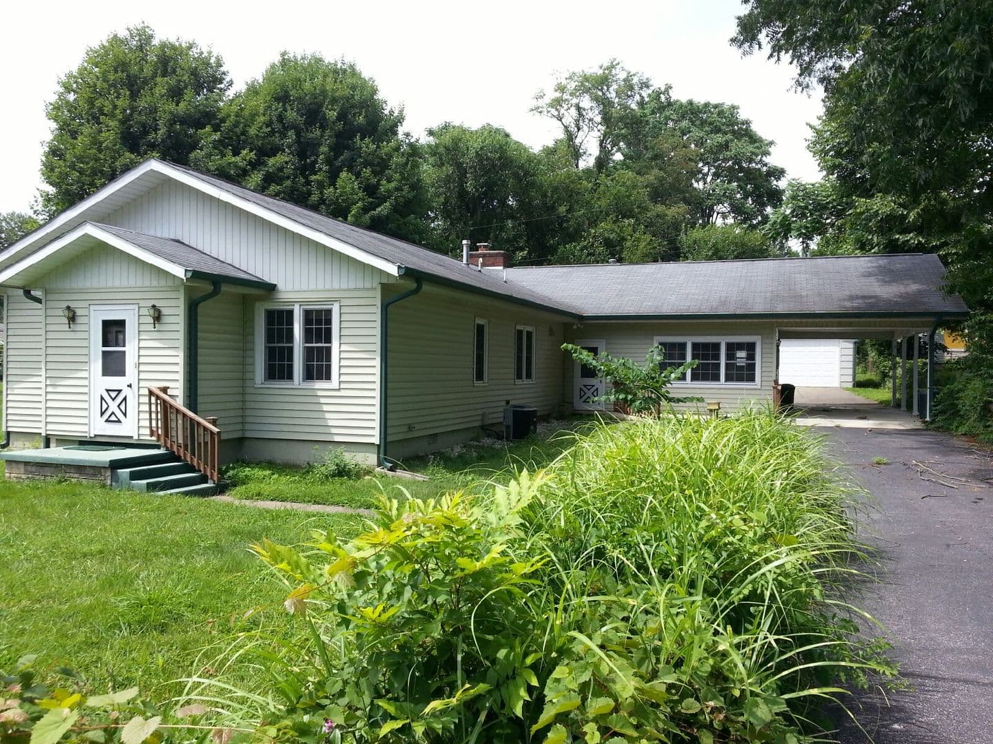 Bloomington House: 317 E Wylie Street