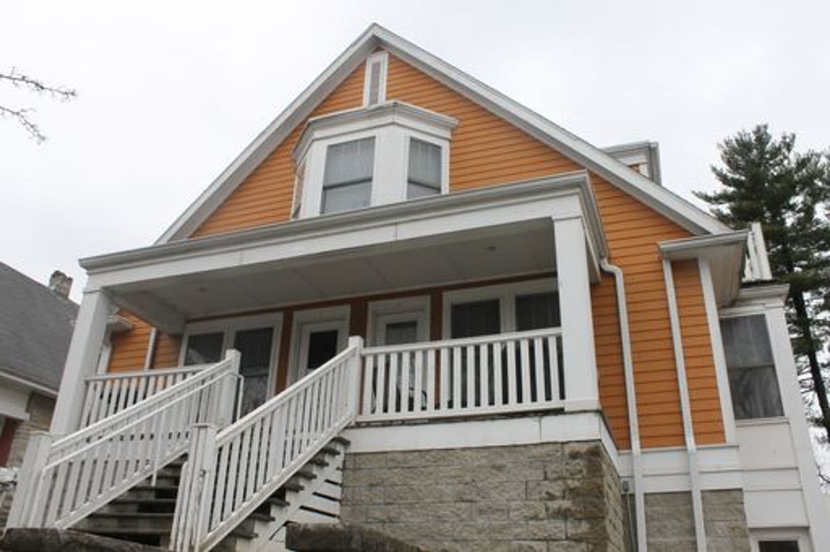 Bloomington Apartment: 1117 N College Avenue