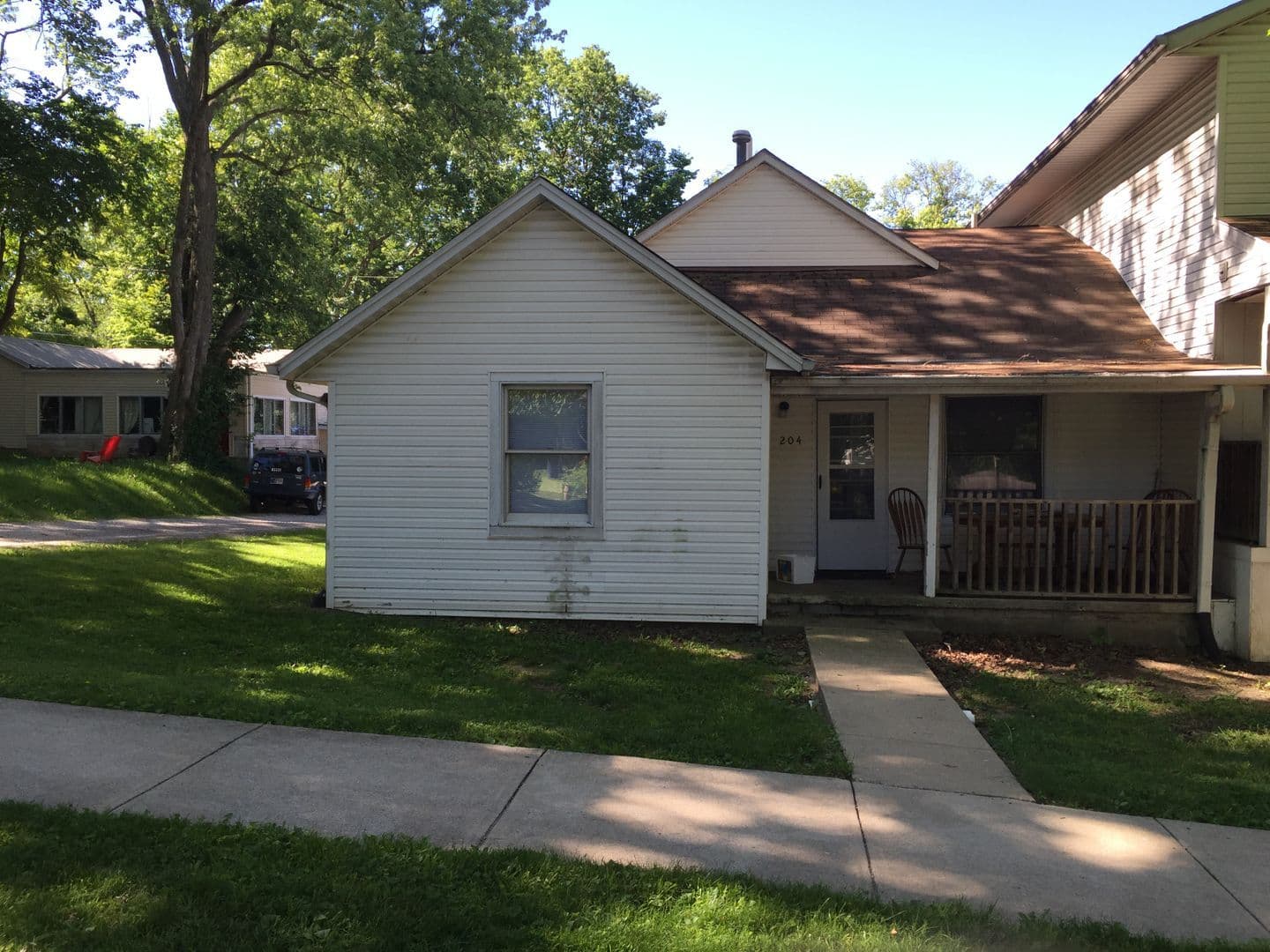 Bloomington Apartment: 204 E 16th Street