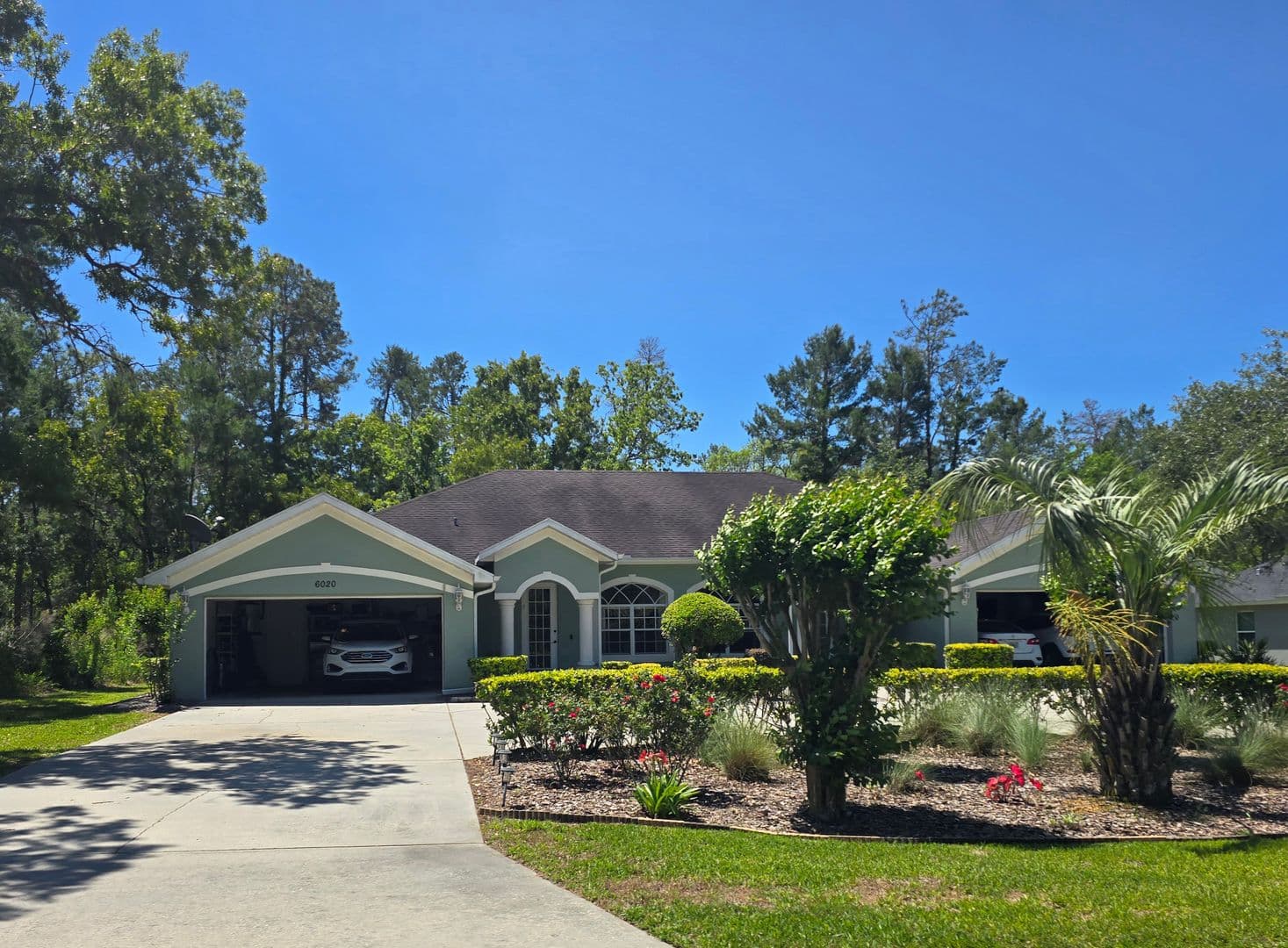 Homosassa House: 6020 W Oak Park Blvd