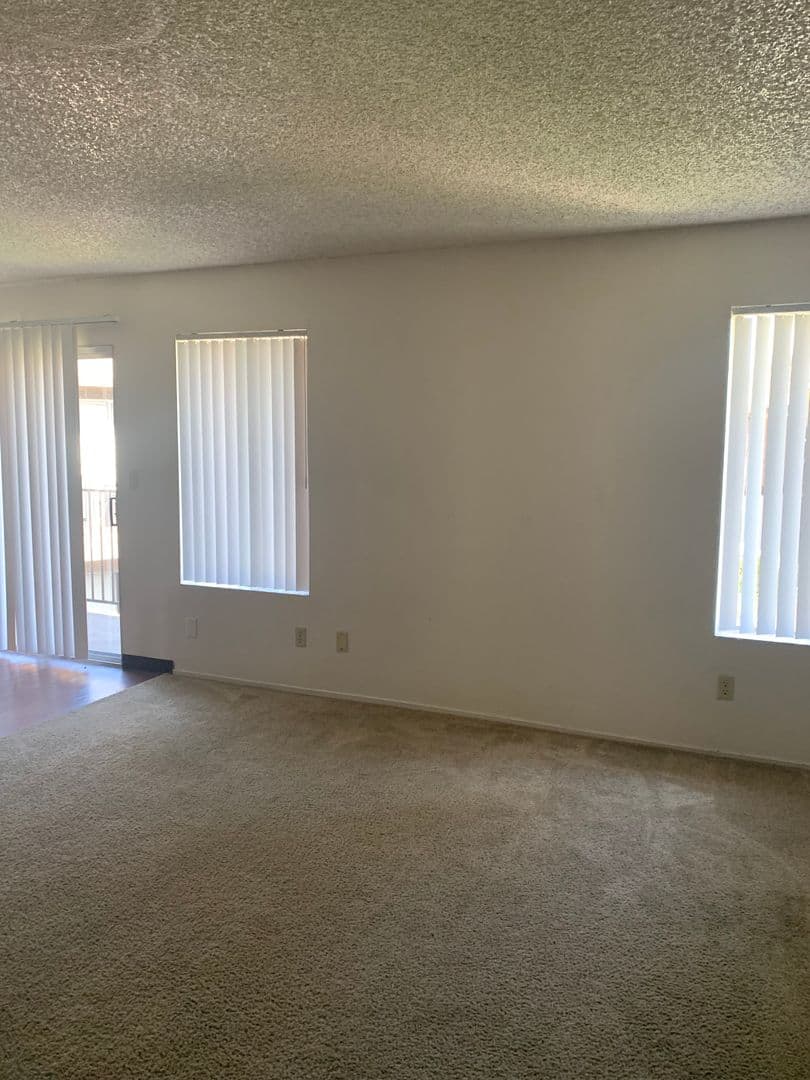 Fresno Apartment: 3762 N Cedar Ave