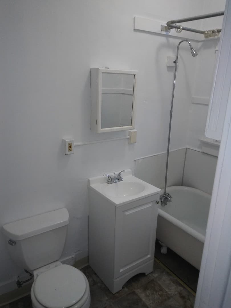 San Diego Apartment: 743 Tenth Avenue