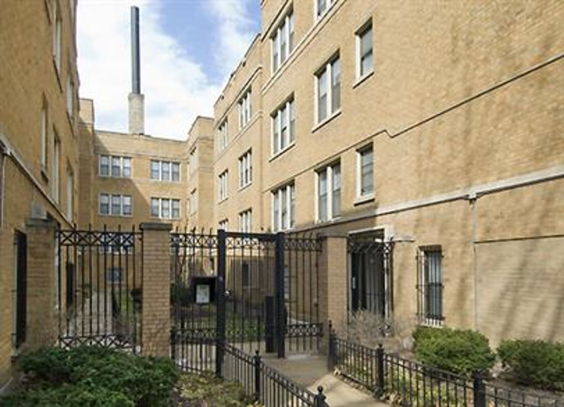 Chicago Apartment: 5050-58 N.Kenmore