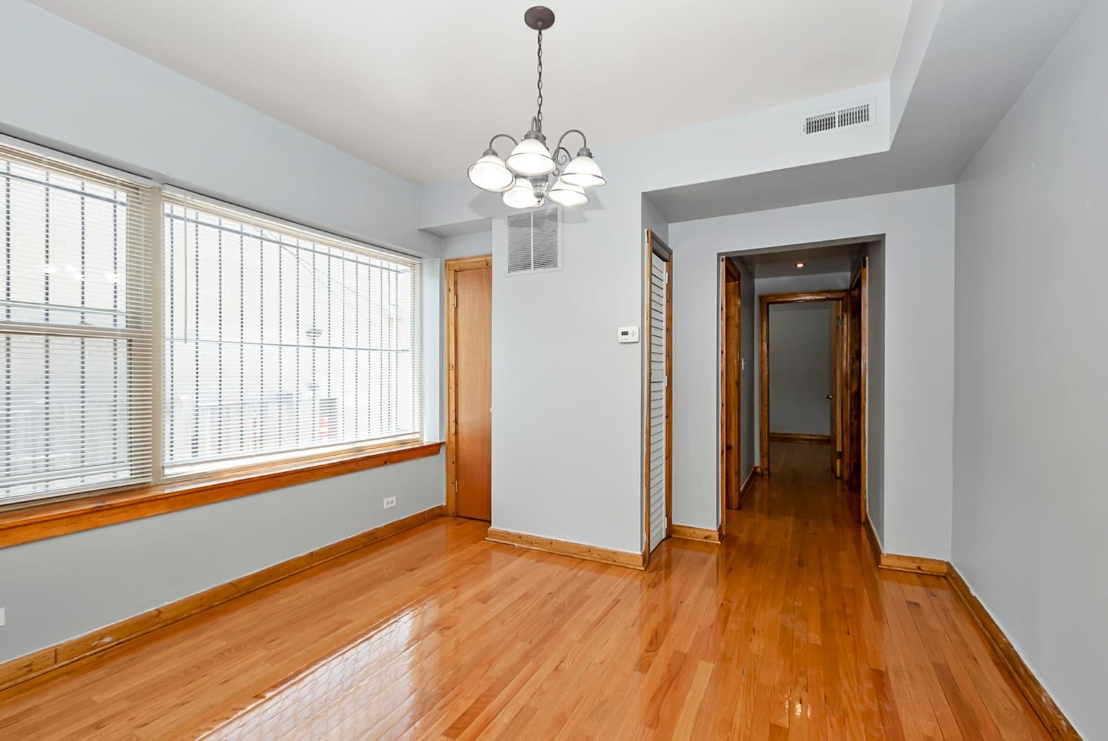 Chicago Apartment: 6320-28 S Troy St
