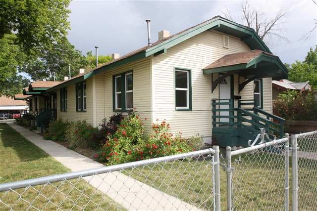 Nampa Apartment: 220 15th Ave South