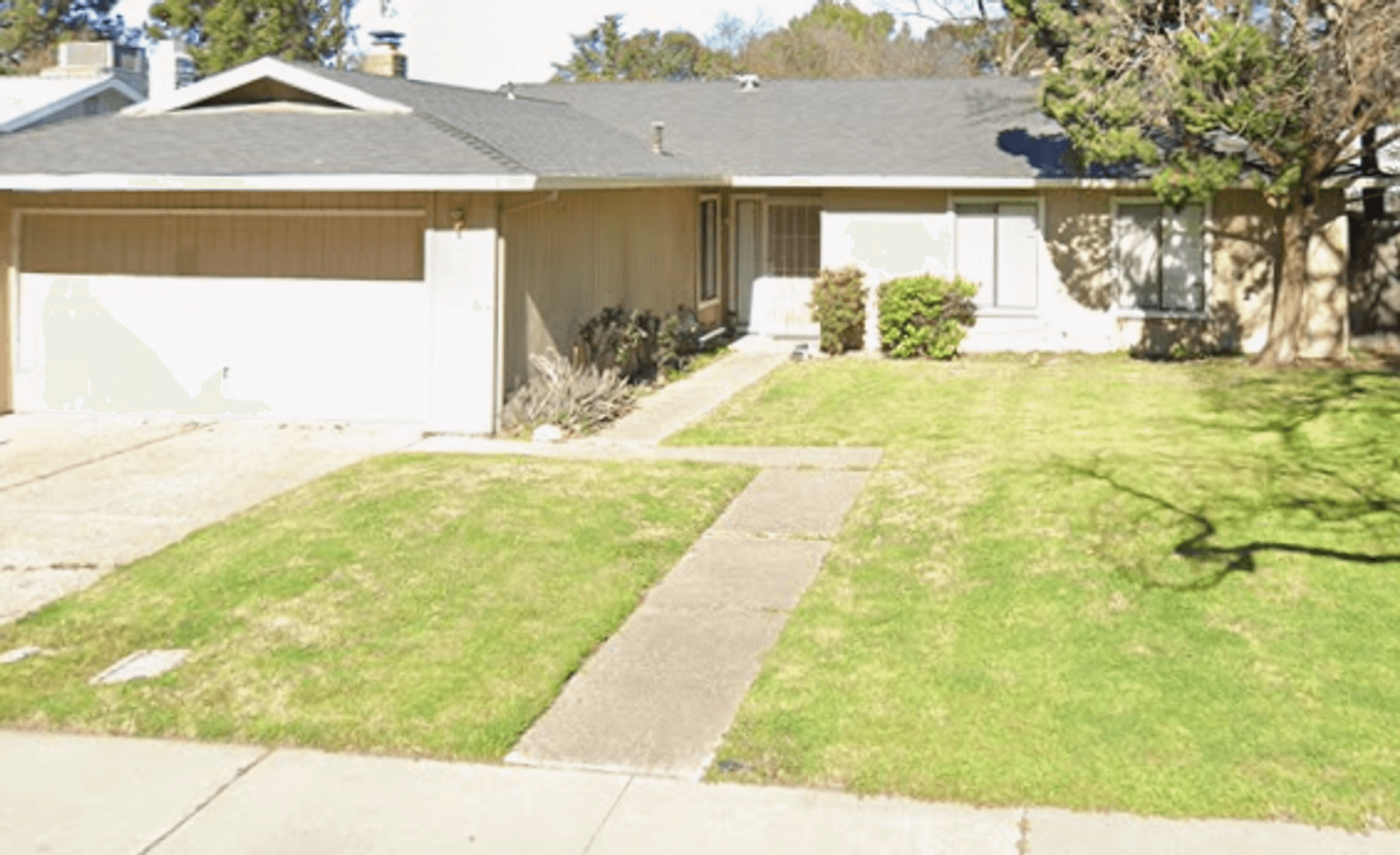 STOCKTON House: 1433 ROYAL OAKS DR