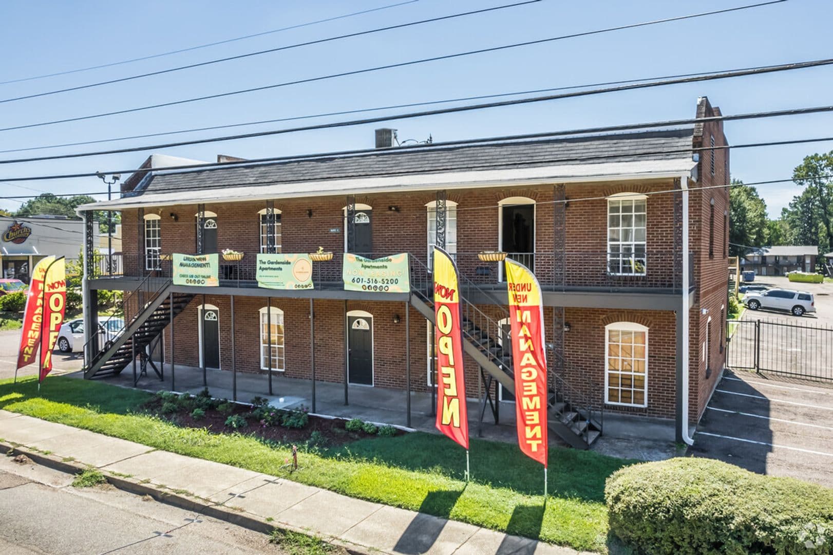 Jackson Apartment: 365 W Northside Dr
