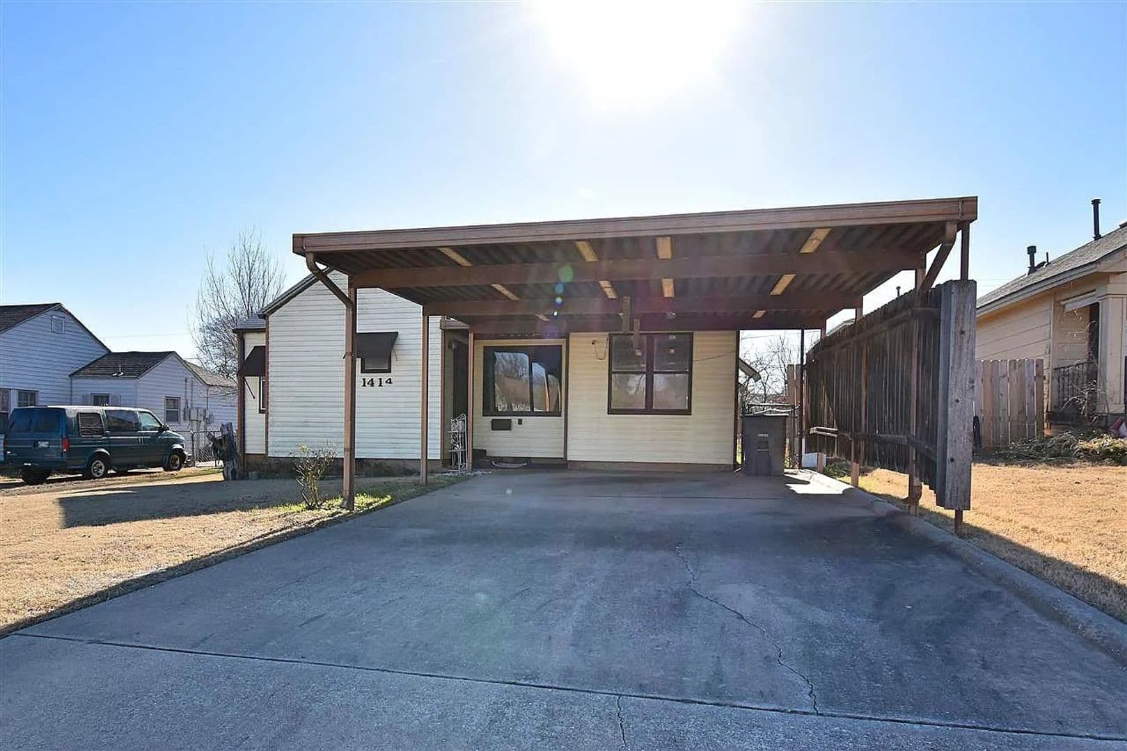 Lawton House: 1414 NW Arlington Ave