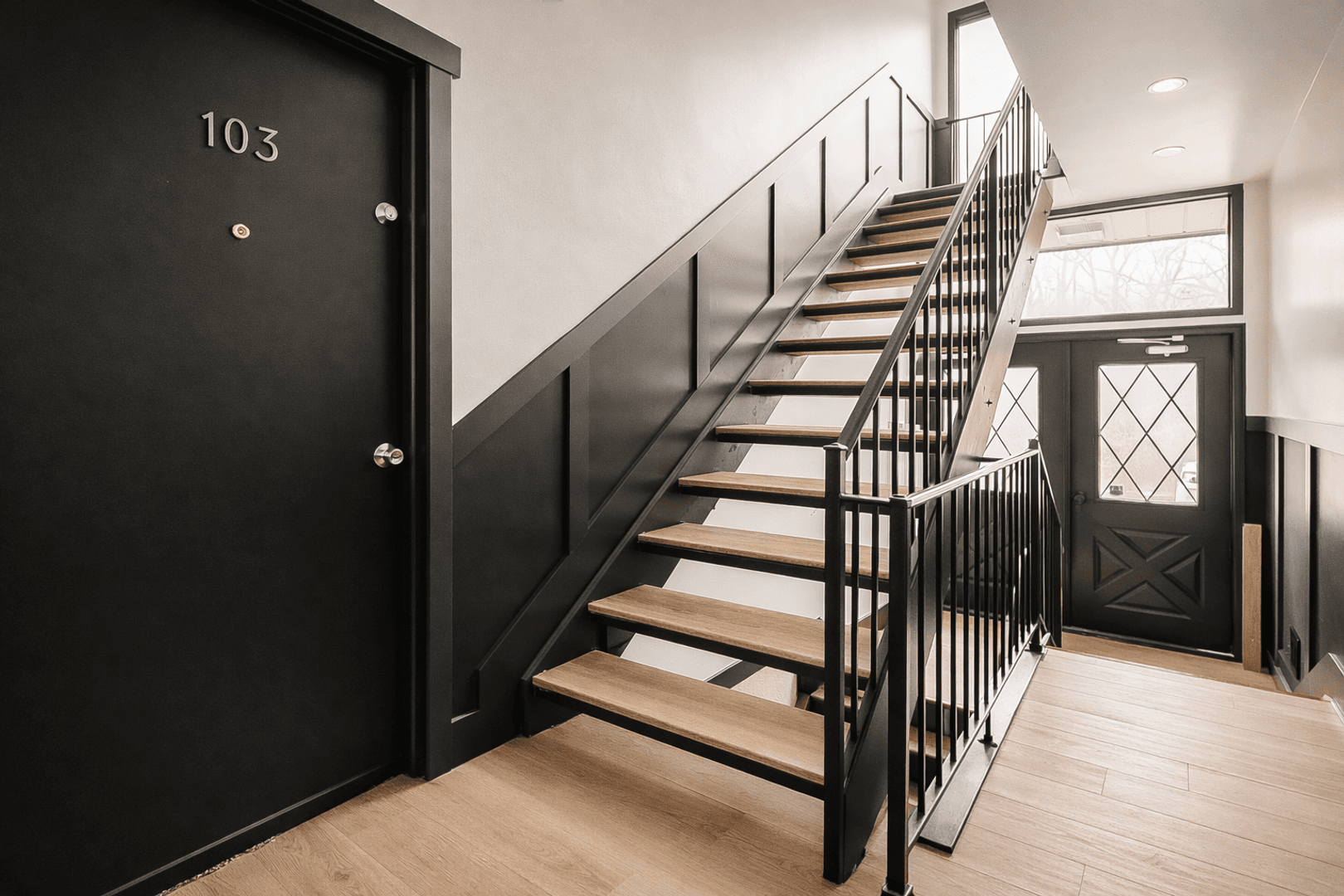 Plymouth Apartment: 40325 Plymouth Road