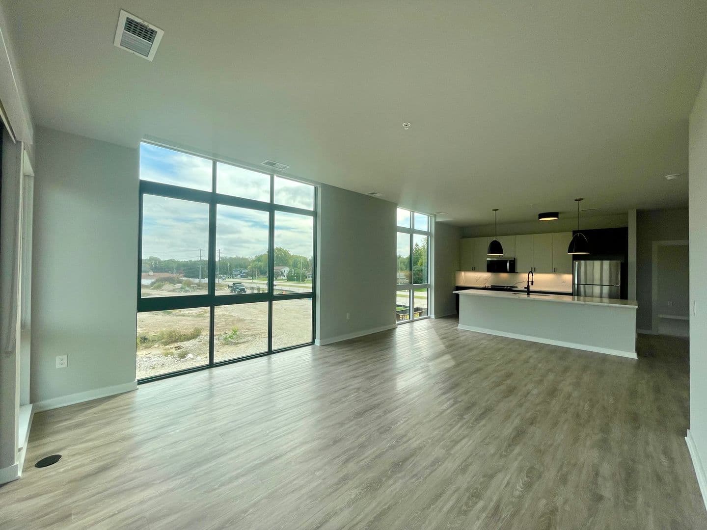 Greenfield Apartment: 4050 Layton Avenue
