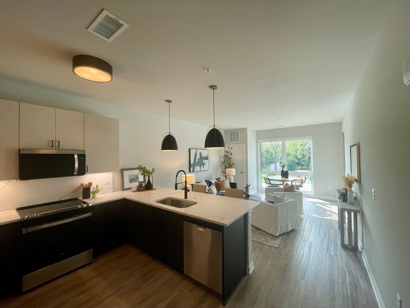 Greenfield Apartment: 4050 Layton Avenue