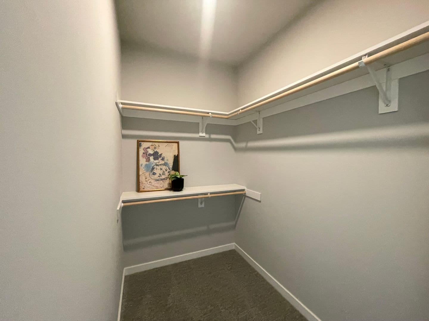 Greenfield Apartment: 4050 Layton Avenue