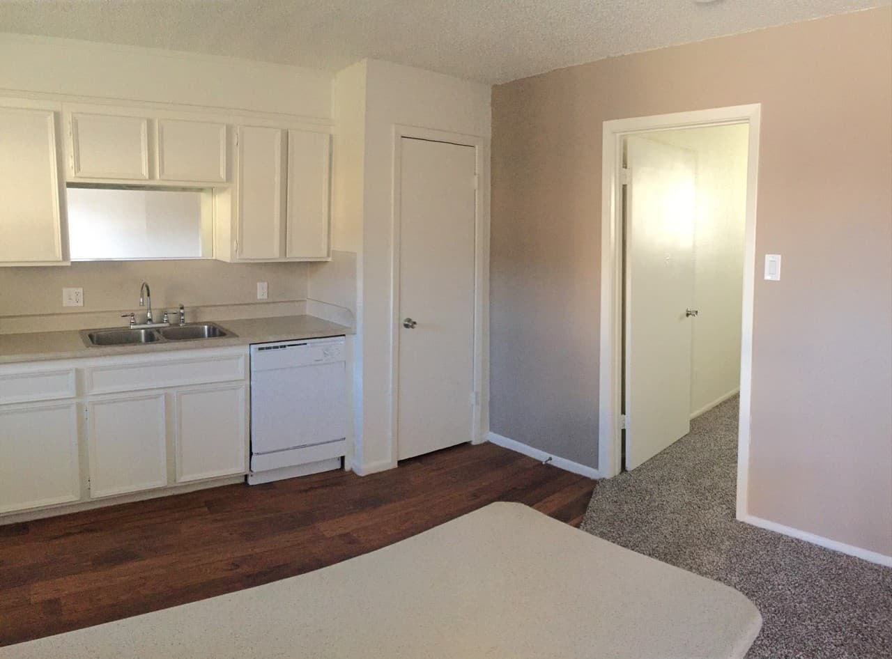 Lubbock Apartment: 4312 17th Street