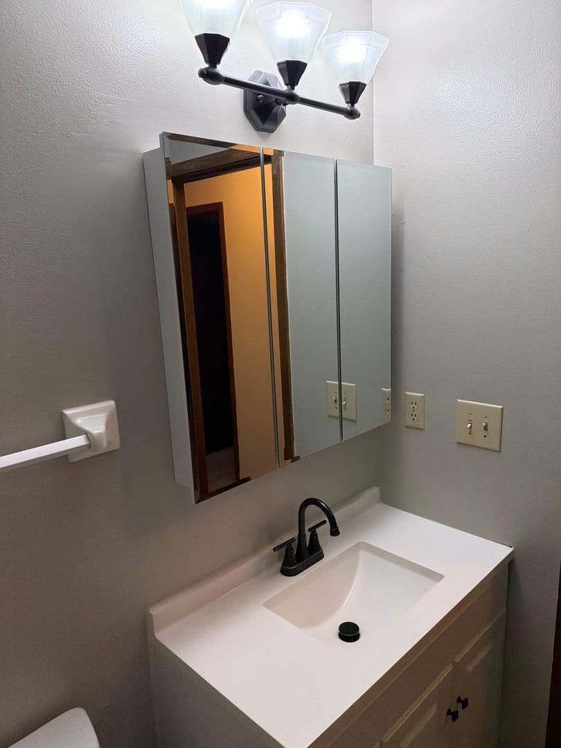 Greenfield Apartment: 4052,4054, 4058,4060,4066,4070,4072,4076,4078,4082,4084,4088,4090,4094,4096,4100,4102,4106,4108,4112,4114,4118,4120, 4124, 4126, 4130, 4132 South 43rd Street