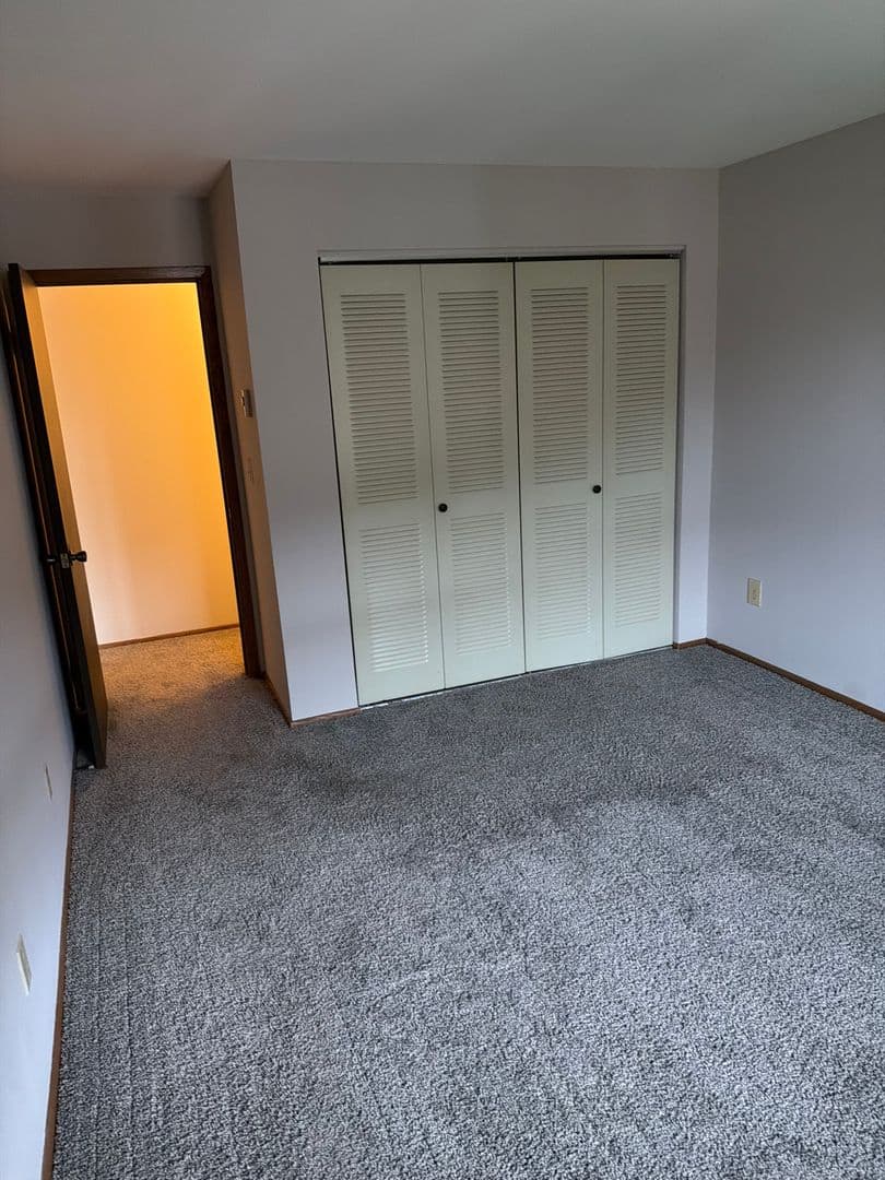 Greenfield Apartment: 4052,4054, 4058,4060,4066,4070,4072,4076,4078,4082,4084,4088,4090,4094,4096,4100,4102,4106,4108,4112,4114,4118,4120, 4124, 4126, 4130, 4132 South 43rd Street