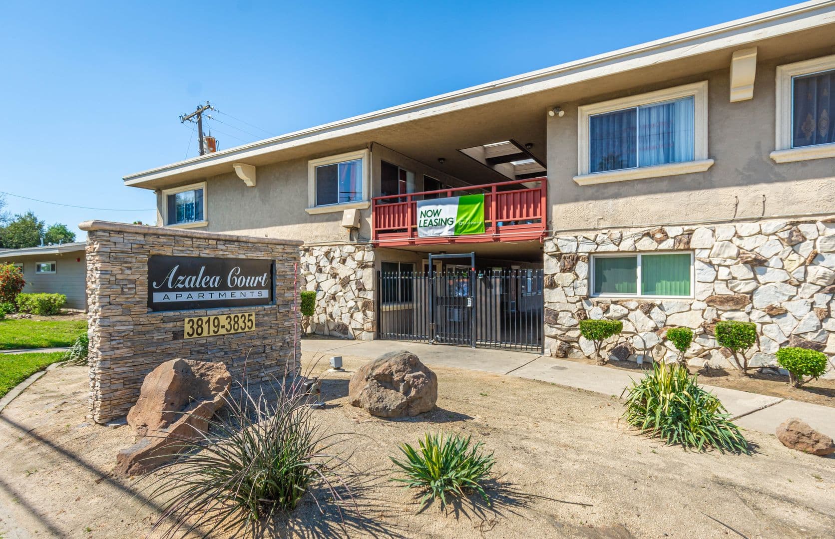 Sacramento Apartment: 3821 Marconi Ave
