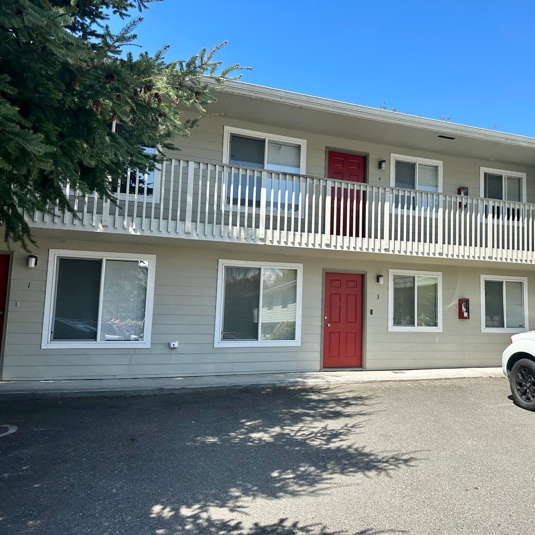 Bellingham Apartment: 1014 23rd Street