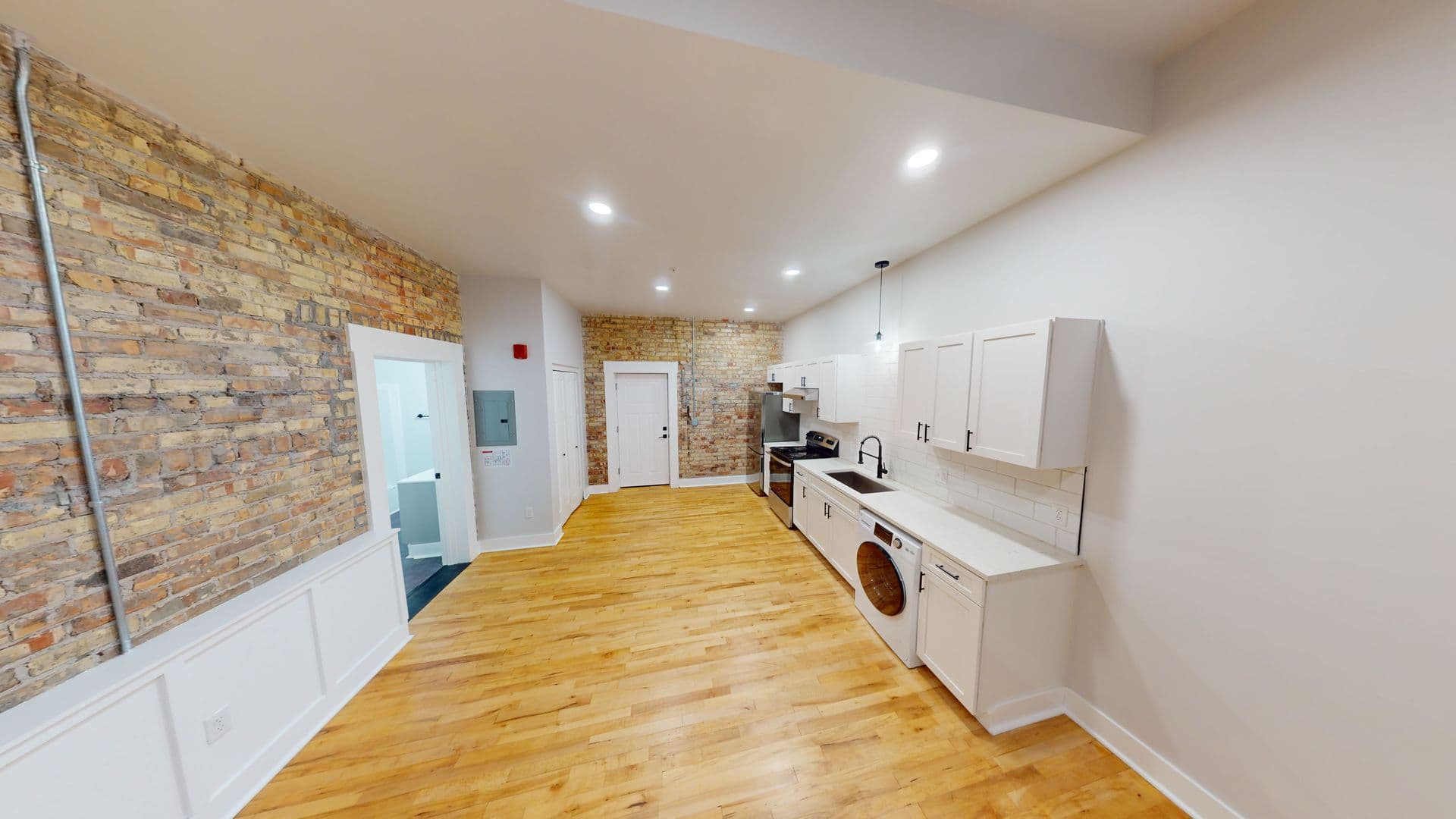 Lansing Apartment: 1030 S. Holmes St.