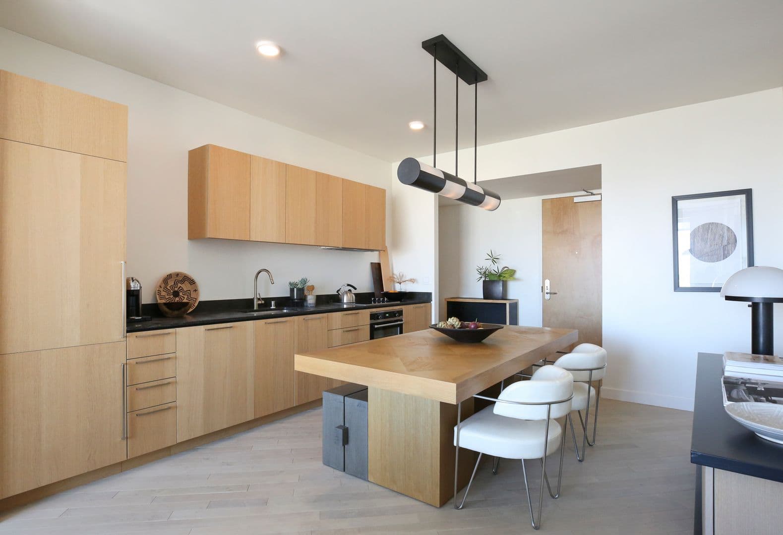 Los Angeles Apartment: 1550 N. El Centro Ave.