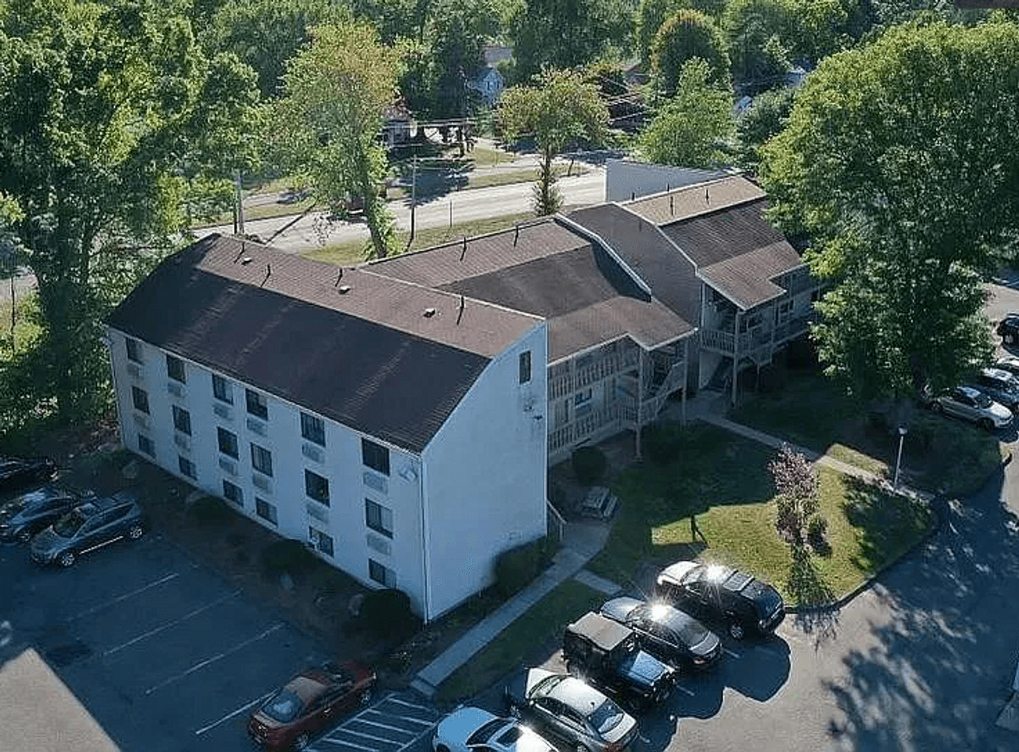 Plainville Apartment: 369-371 Woodford Ave