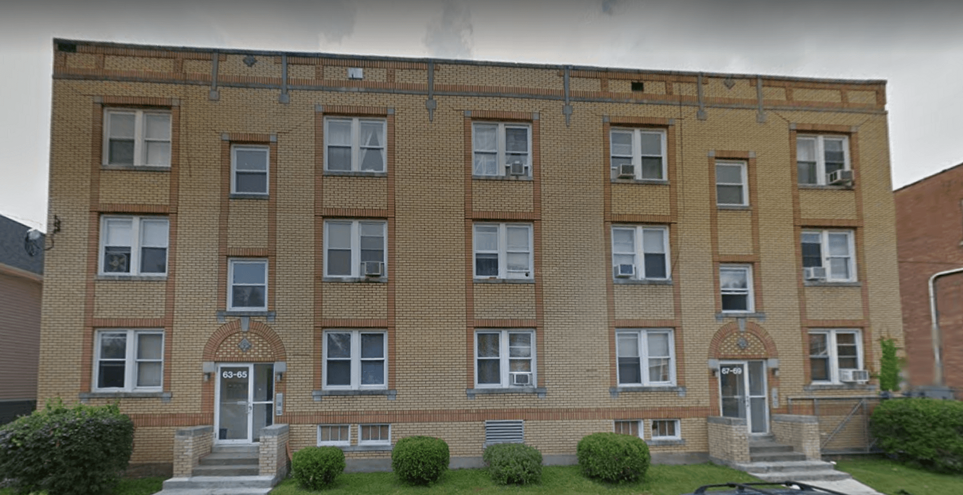 Hartford Apartment: 65 Colonial Street
