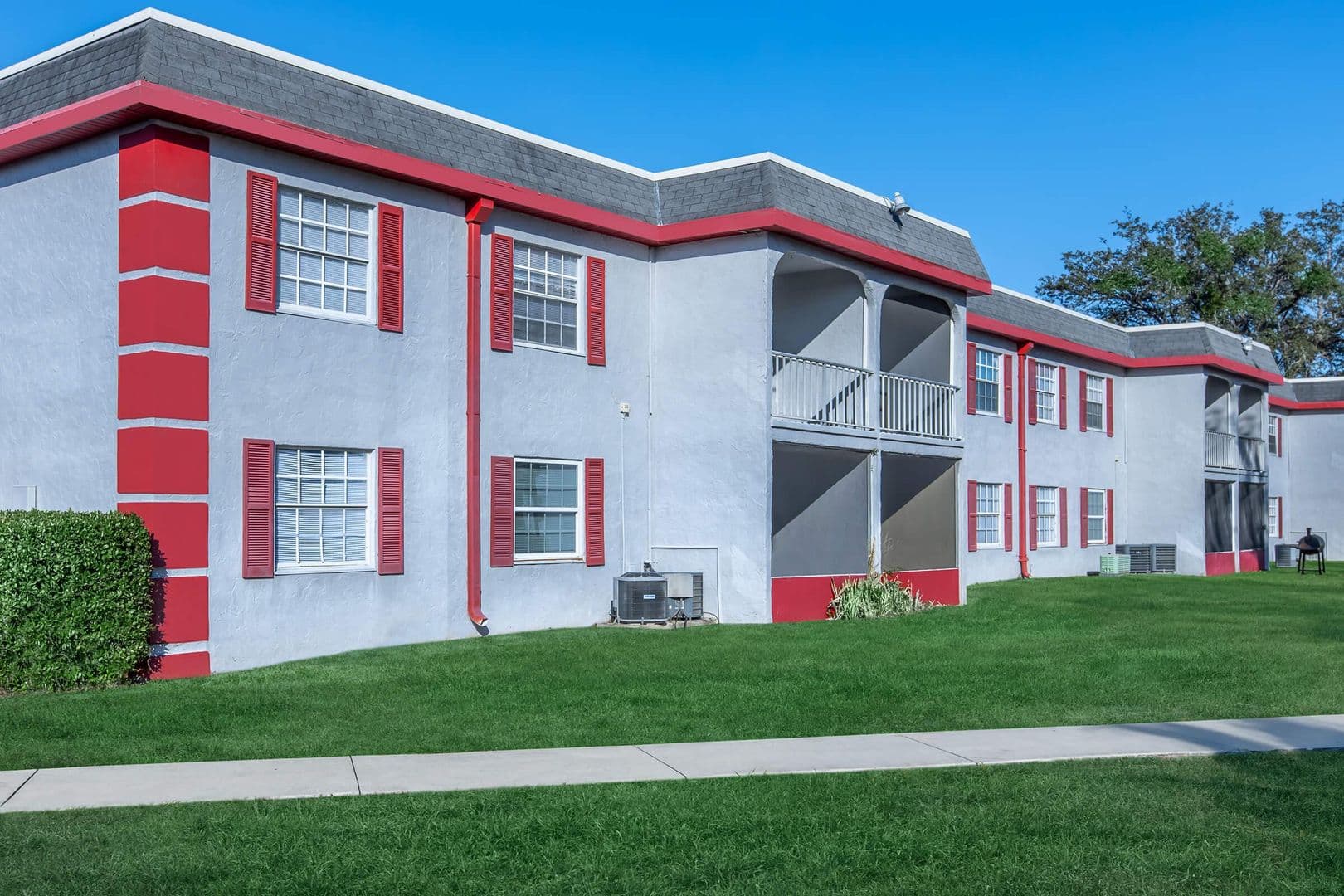 Tampa Apartment: 11312 N 15th St