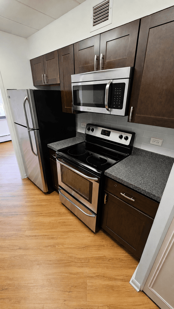 Pittsburgh Apartment: Schenley House and Schenley Annex