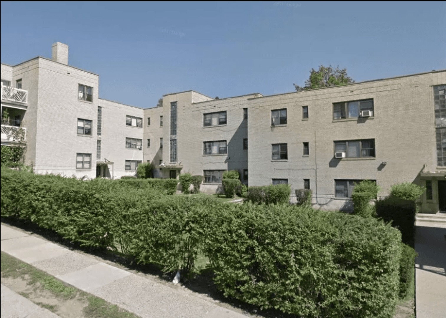 Pittsburgh Apartment: 221 Buchanan Place