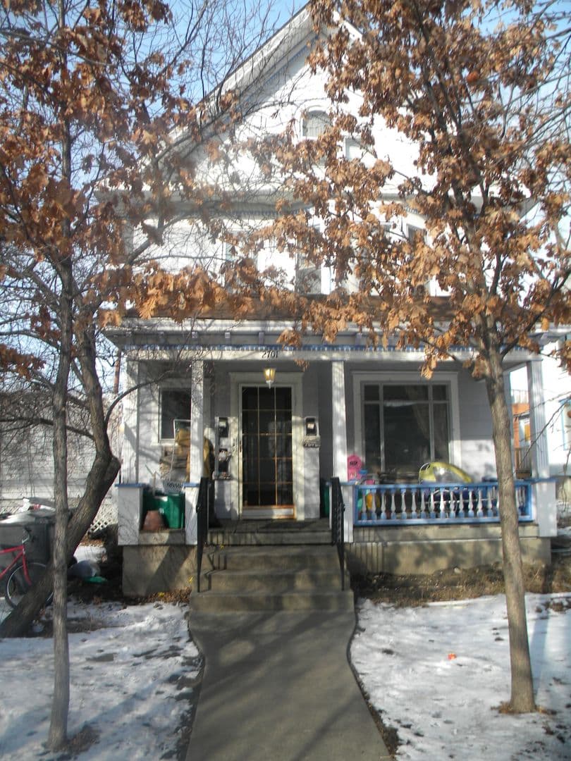 Minneapolis Apartment: 2701 Delaware St SE